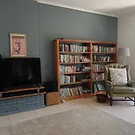 Crinum House And Cottages In Bloubergstrand