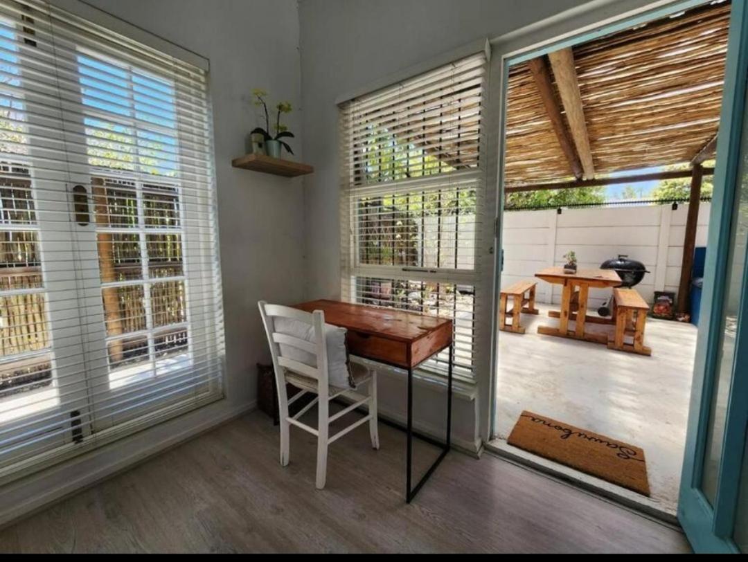 Crinum House And In Bloubergstrand Holiday home Cape Town